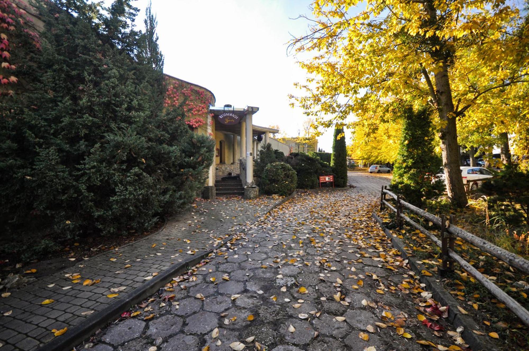 Hotel Trzy Swiaty Spa & Wellness Rajska Wyspa Gliwice Exterior photo